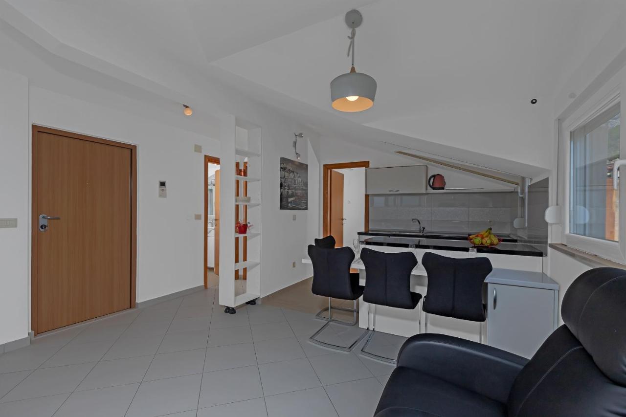 Top View Apartment Makarska Exteriör bild